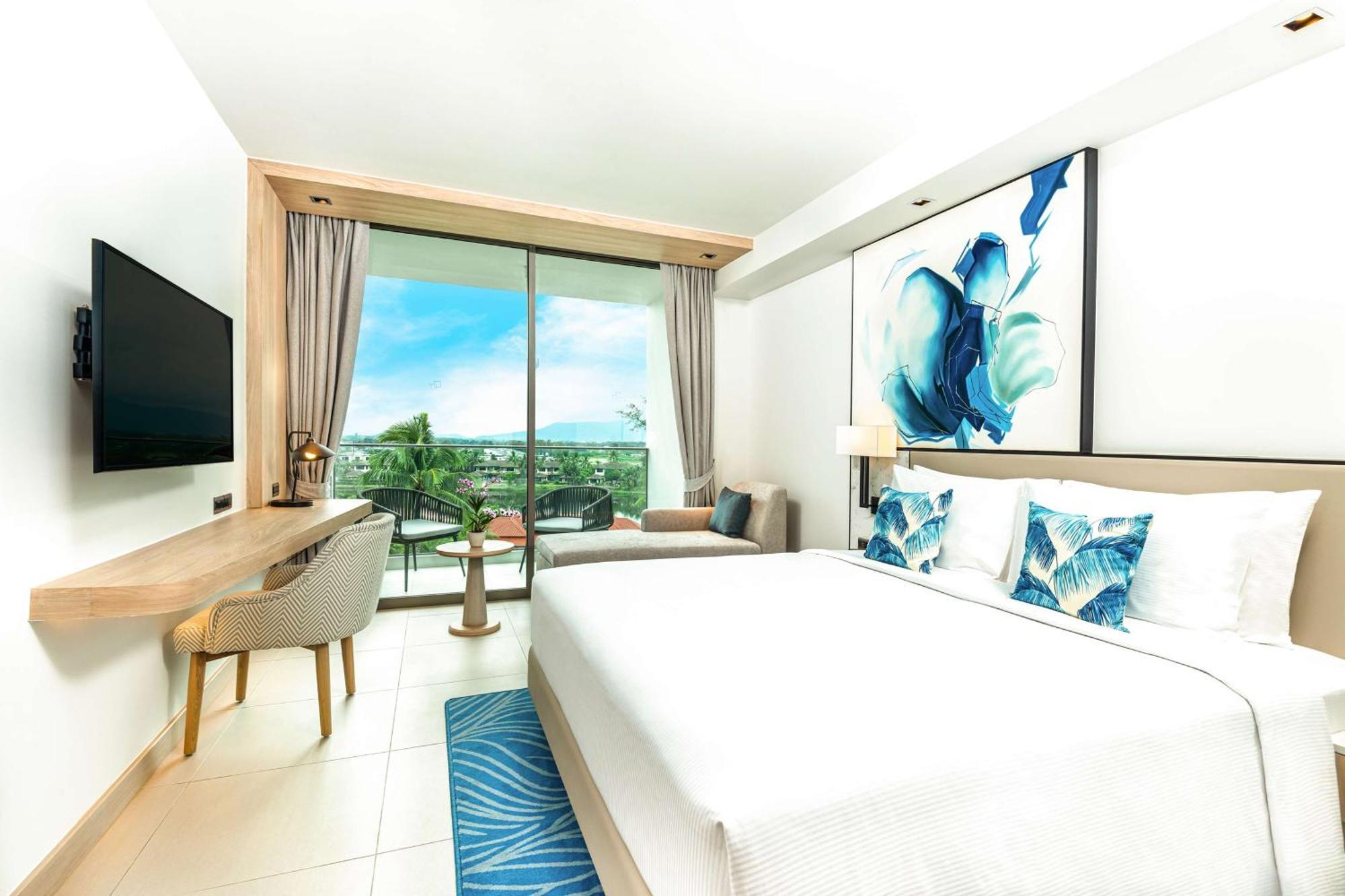 Hilton Garden Inn Phuket Bang Tao Экстерьер фото